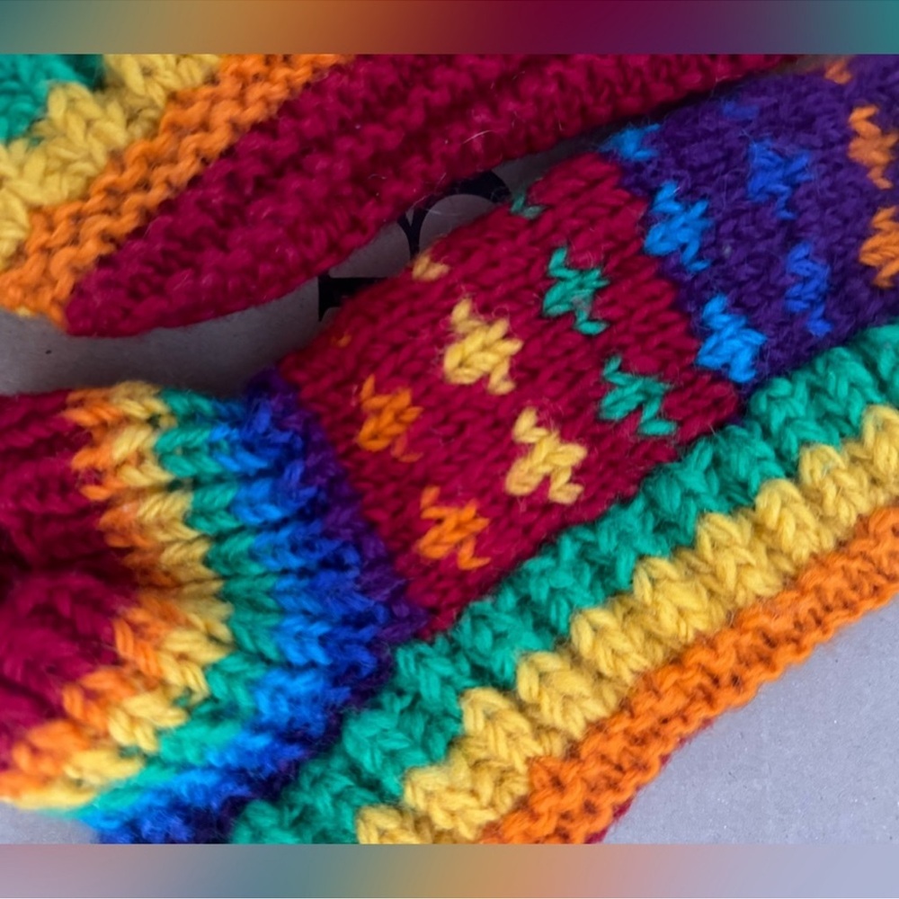 Handmade Knit Socks Size 8-9 Rainbow Colorful Knit Slipper Socks - Picture 3 of 4